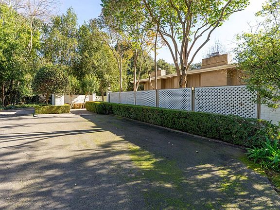 5th image of 175 Isabella Ave
