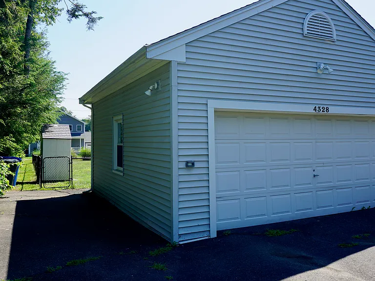 4328 Madison Ave — Photo 13