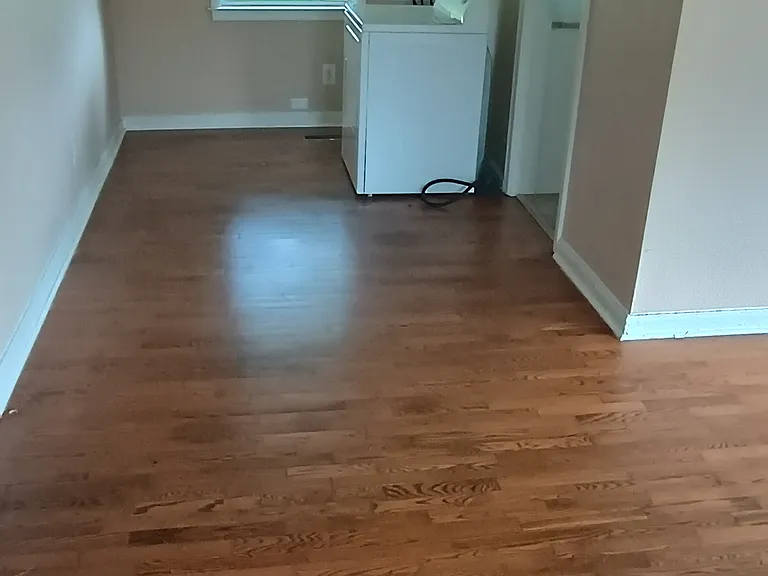 3330 Oakwood Blvd — Photo 8