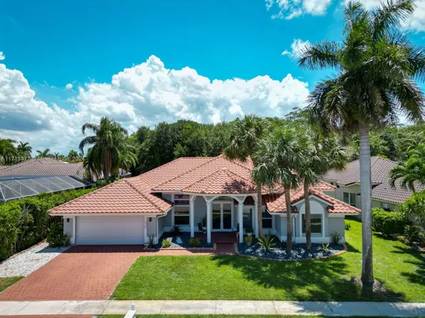 10728 Maple Chase Dr, Boca Raton, FL 33498