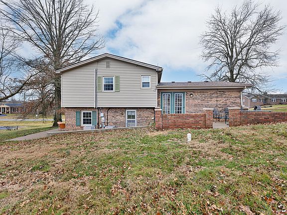 2nd image of 613 E 3rd St