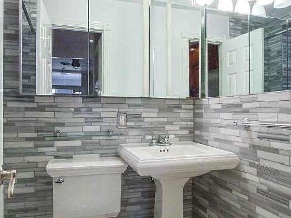 5th image of 381 E 10th St APT 5