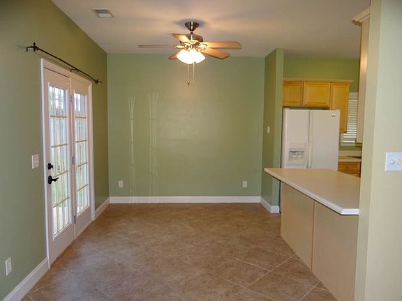 5th image of 519 Forest Lakes Dr