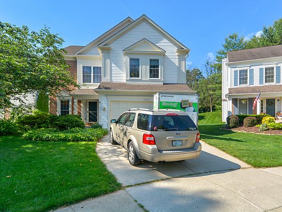 2nd image of 11909 Parkside Dr