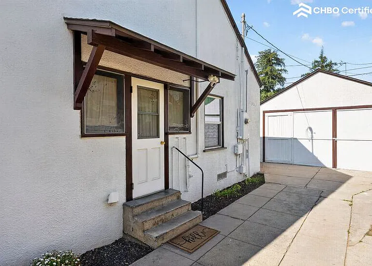 24 N Buena Vista St — Photo 33