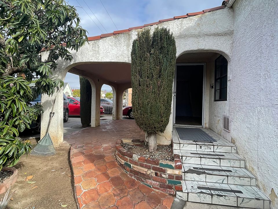 1st image of 558 S Gerhart Ave