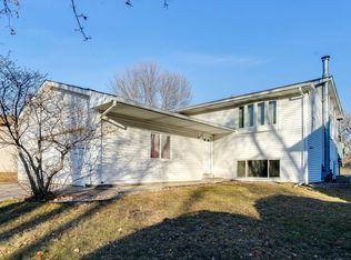 10441 Palm St NW, Coon Rapids, MN 55433