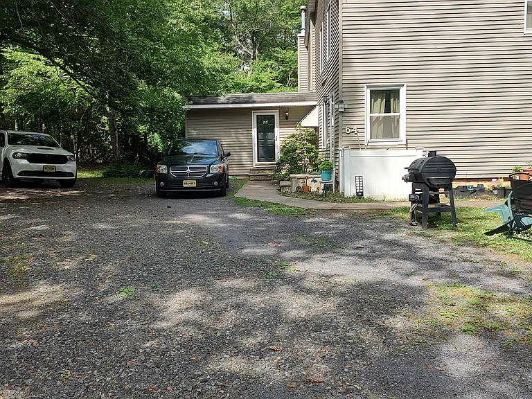 64 Washington Ave #B — Photo 2