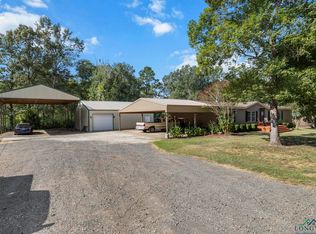 939 Appaloosa Ln, Hallsville, TX 75650