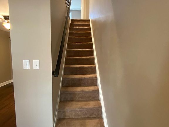 Steps to upstair - new carpeting