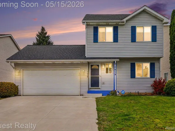 7058 Rolling Hills Dr, Waterford, MI 48327