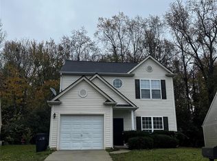 2427 Fairstone Ave, Charlotte, NC 28269