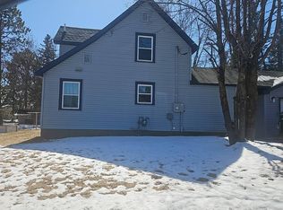 1830 E 39th St, Hibbing, MN 55746