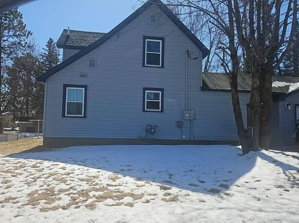 1830 E 39th St, Hibbing, MN 55746