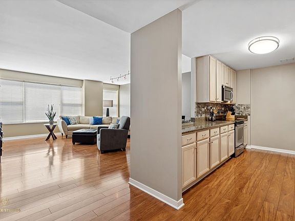 3rd image of 77 S Evergreen Ave Unit 406