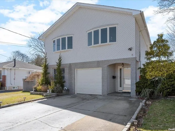 115 S 3rd Street, Bethpage, NY 11714