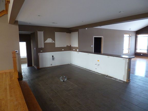 3rd image of 16621 S 88th Ave