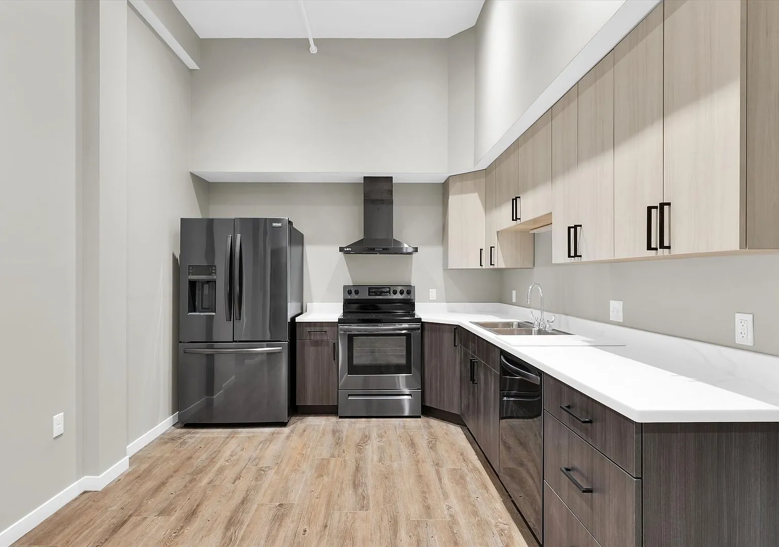 Downtown Living! Utilities included- 1 Bed, 1 Bath Residence — Photo 1