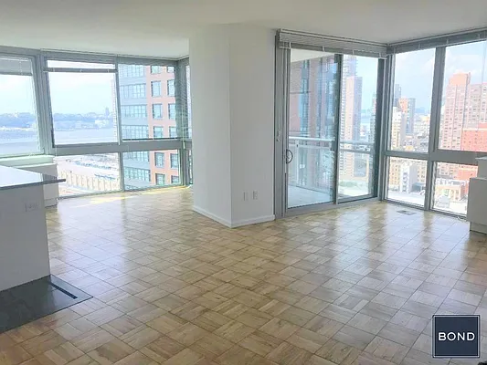 Rented by Bond New York | media 1