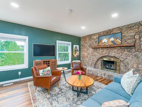 4th image of 440 Picasso Ct