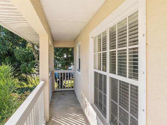 3rd image of 1255 34th Avenue