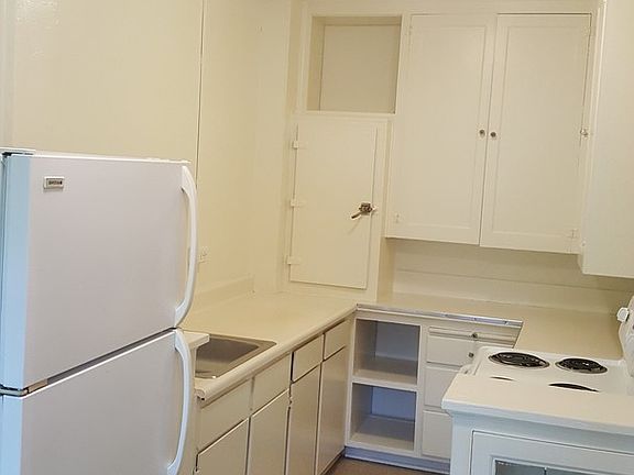 2nd image of 2763 NW Thurman St #17