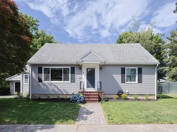 31 Davis St, Lawrence, MA 01843