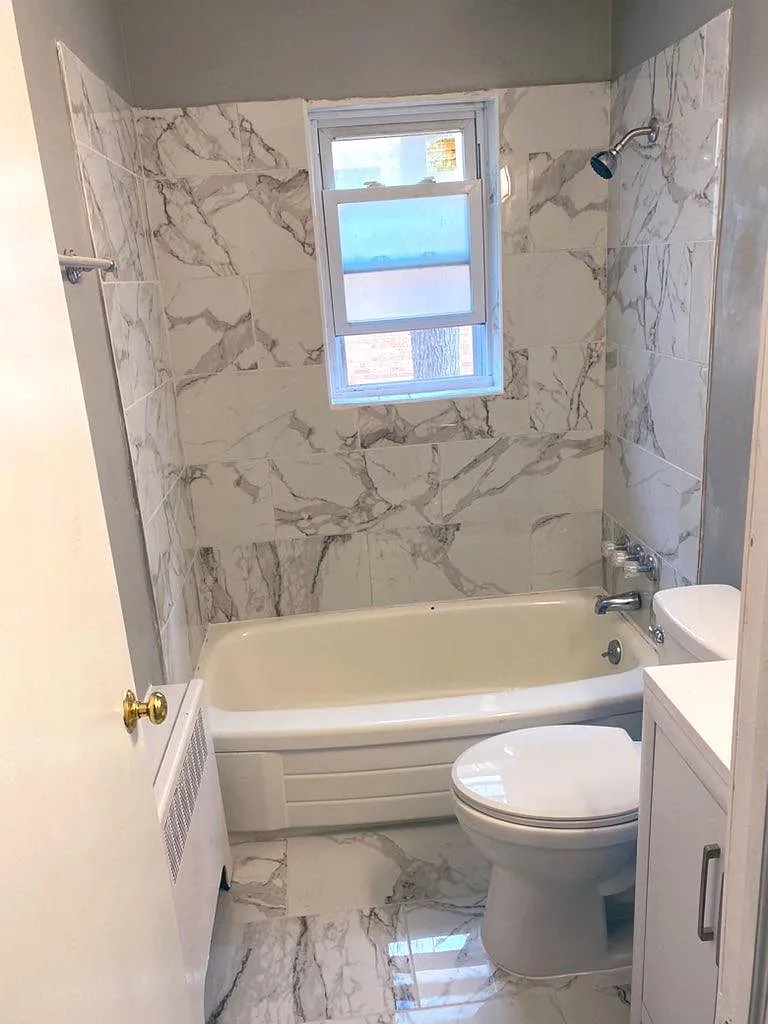 100 Clinton Springs Ave — Photo 2