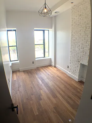 Rented by P Management | media 5