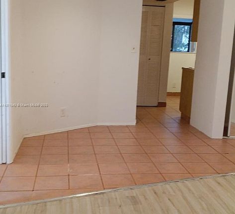 3rd image of 109 Gardens Dr APT 201