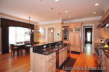4th image of 1263 Edmund Park Dr NE