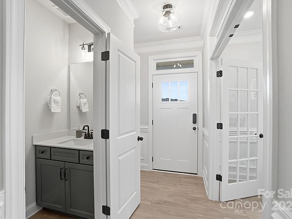 3rd image of 3222 Bozeman Ct