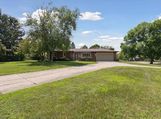 1619 Arnold Ave, Rockford, IL 61108
