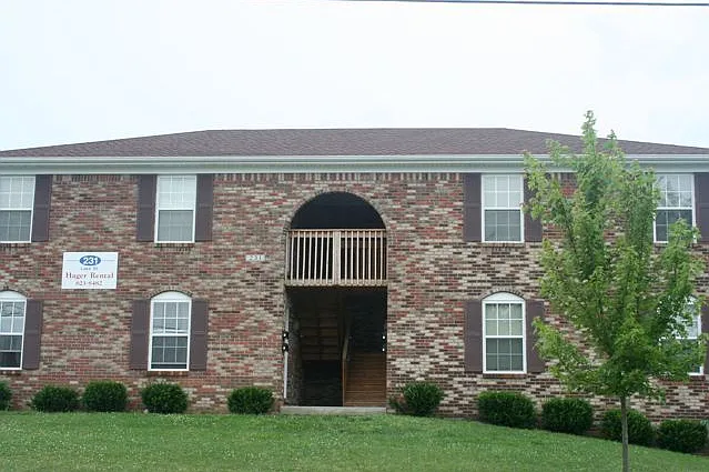 231 Lake St #ST1