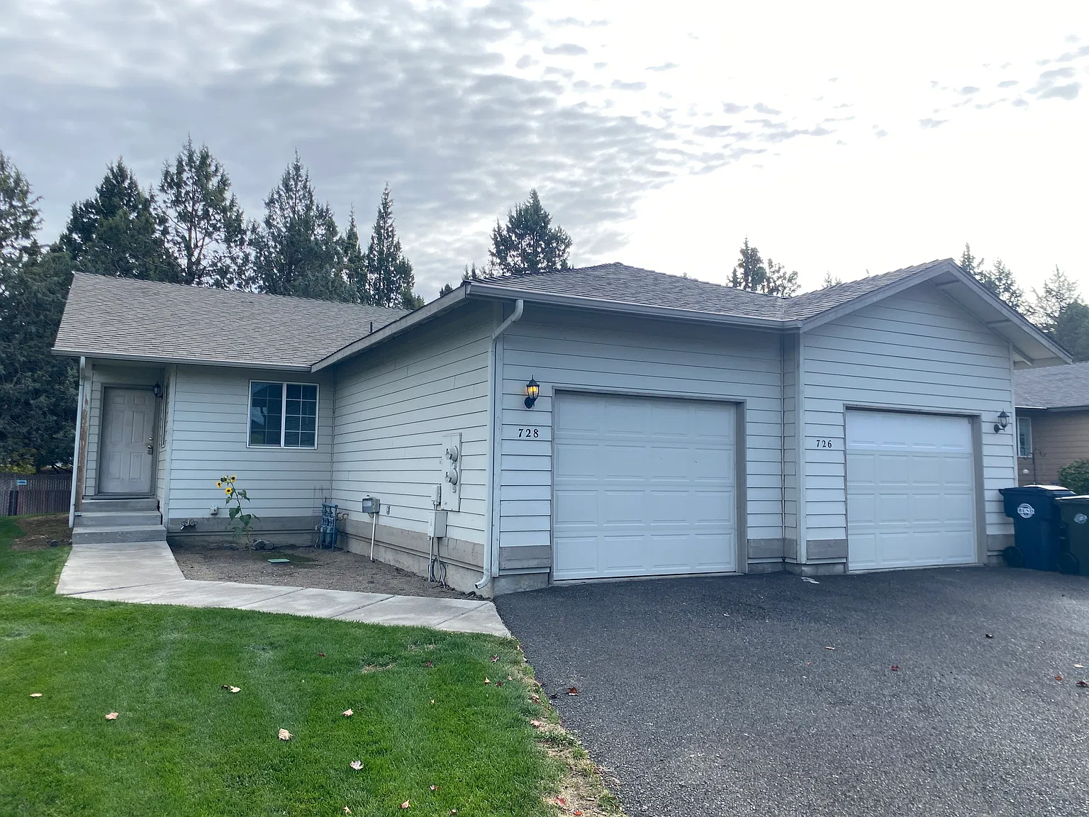 2 bed, 1017 sqft, $1,750 — Photo 1