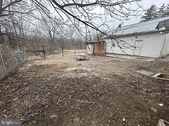 4th image of 11352 Forge Hill Rd