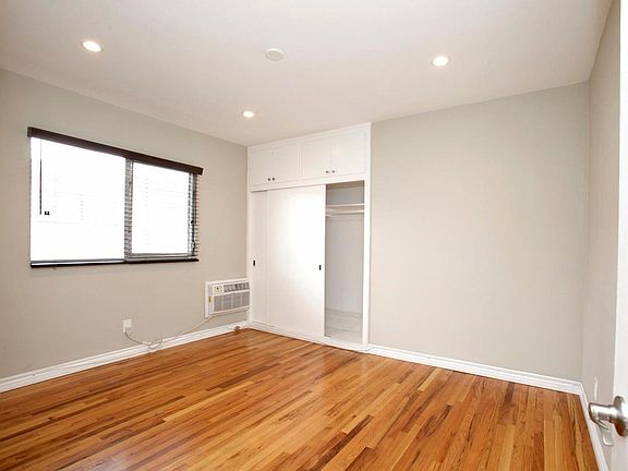 4th image of 11555 Sylvan St APT 4