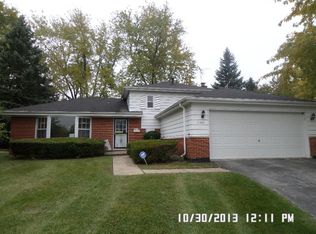 17803 Oakwood Dr, Hazel Crest, IL 60429