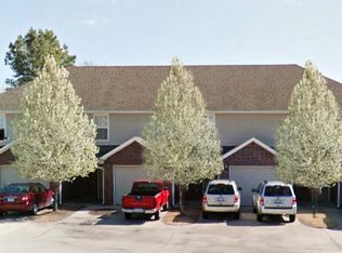 2223 W Deane St, Fayetteville, AR 72703