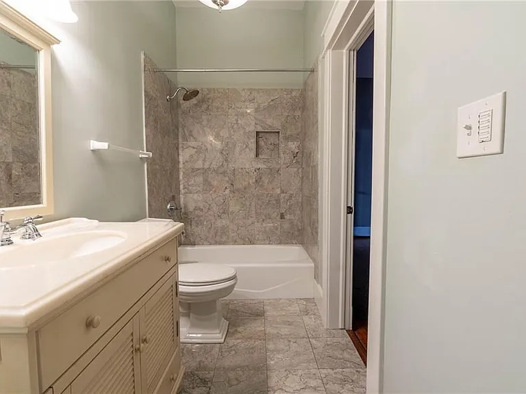 311 Josephine St NE — Photo 29