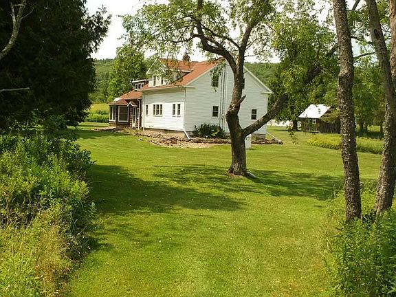 3rd image of 755 County Road 5