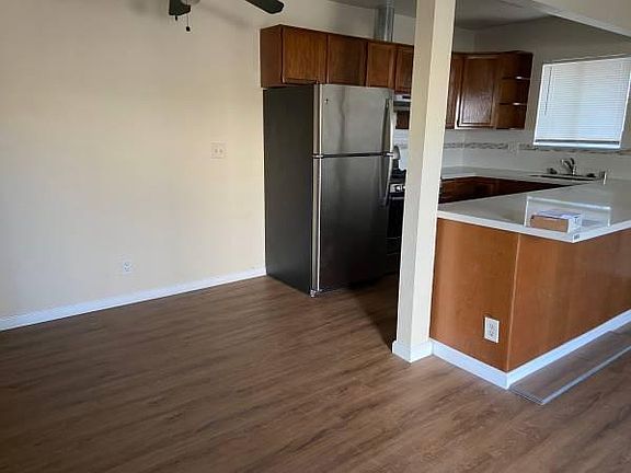 2nd image of 671 S 20th St