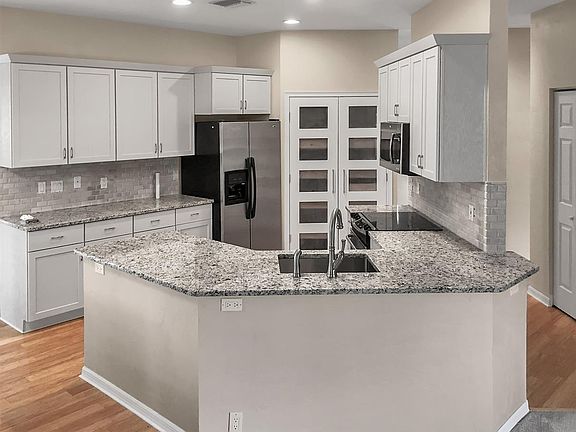 5th image of 111 Westrobin Ln