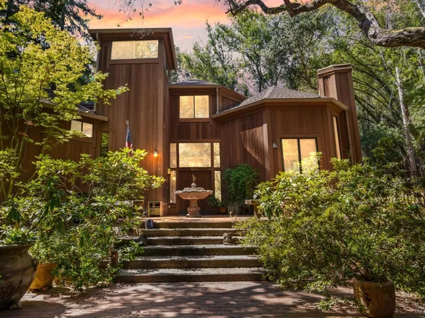 3465 Happy Valley Court, Santa Rosa, CA 95404