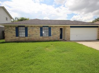 5025 Meadow Crest St, La Porte, TX 77571