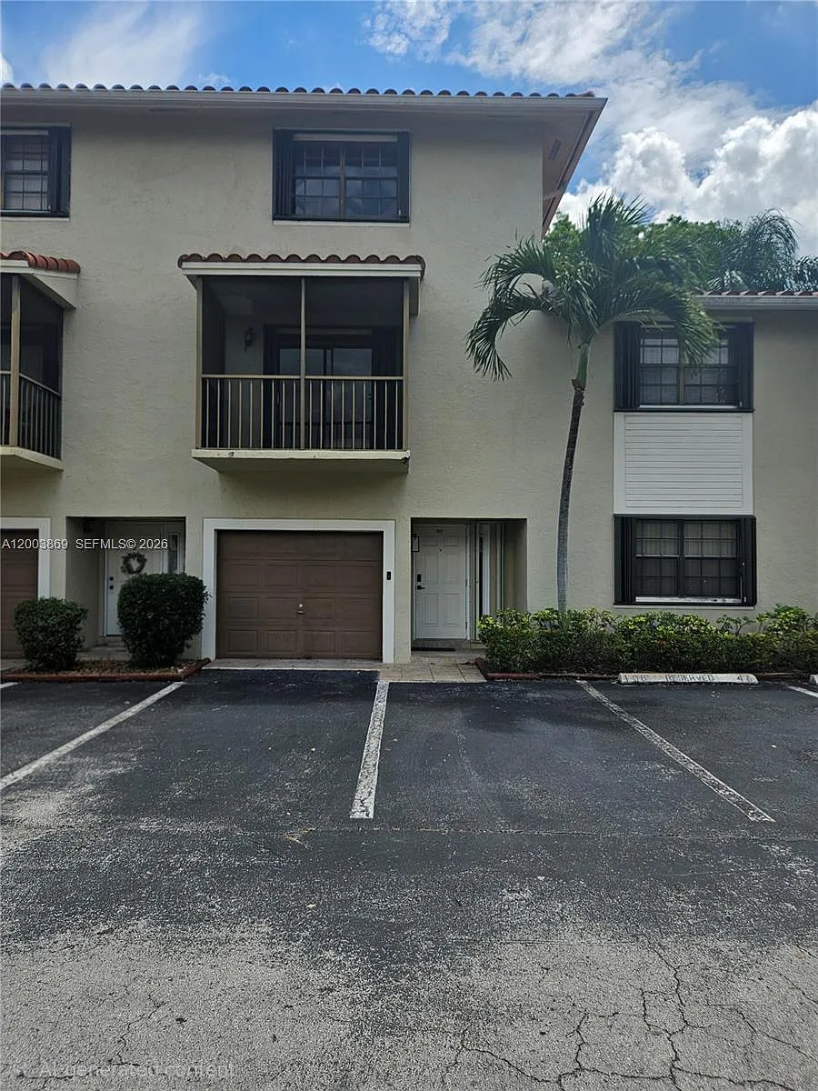 Building Photo - 9846 Hammocks Blvd #107