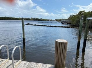 689 NE 6th Ct APT 404, Boynton Beach, FL 33435