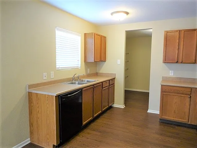 3345 Grove Berry Ln — Photo 4