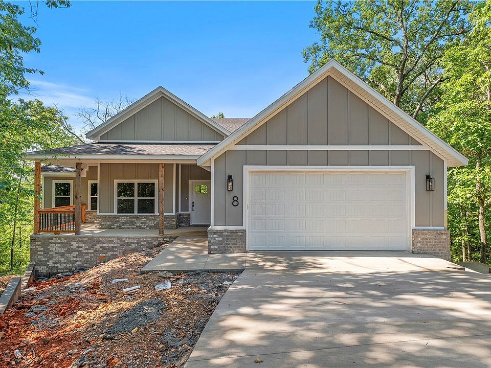 1st image of 8 Settle Ln