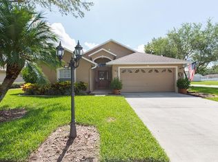 105 Winona Cir, Auburndale, FL 33823